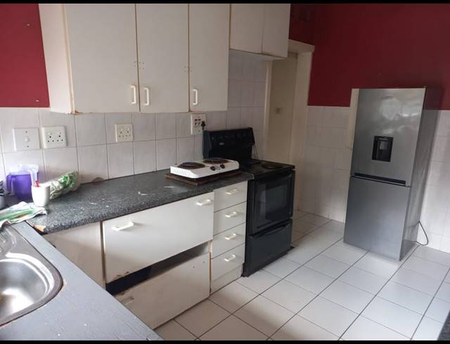 7 BEDROOM HOUSE FOR SALE IN GLENMORE